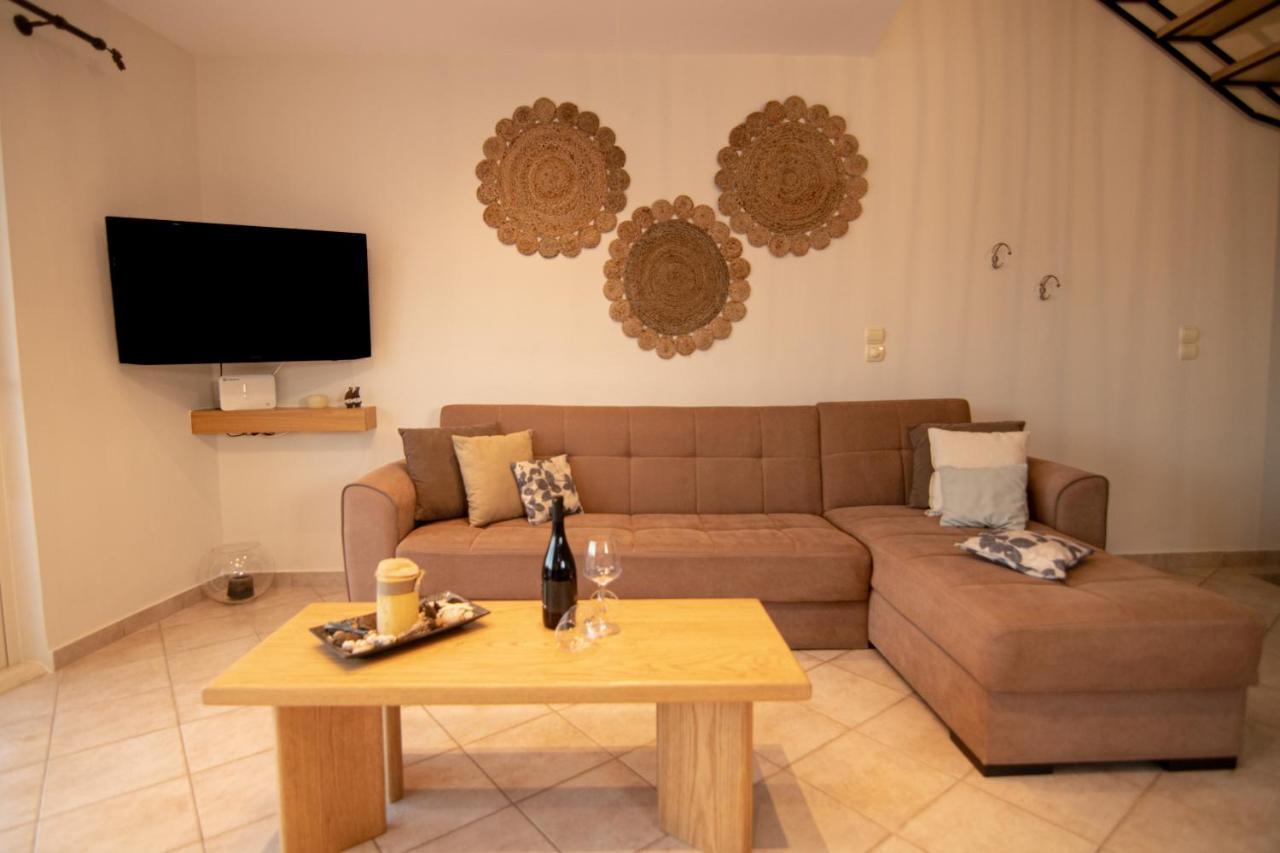The Island House - Family Size Apt - Overlooking The Aegean - 3 Steps From The Beach Mochlos Exterior foto