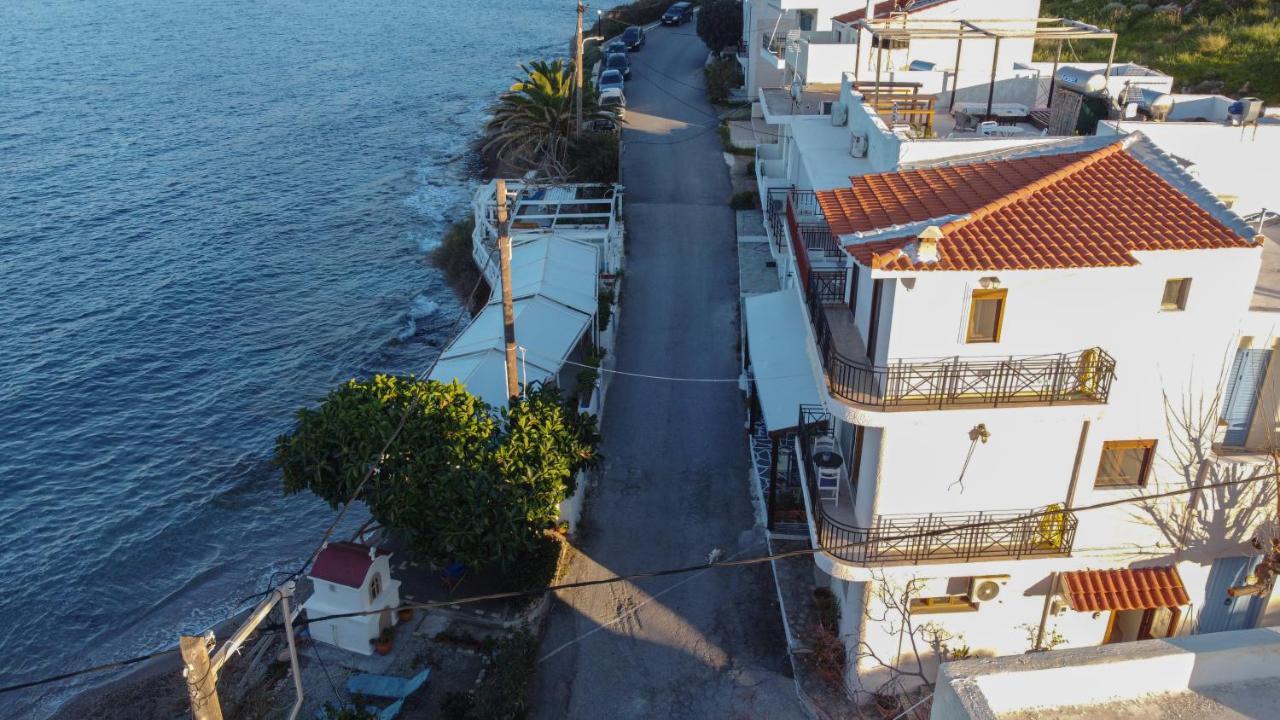 The Island House - Family Size Apt - Overlooking The Aegean - 3 Steps From The Beach Mochlos Exterior foto