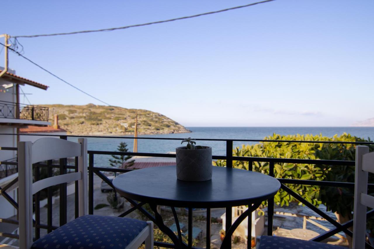 The Island House - Family Size Apt - Overlooking The Aegean - 3 Steps From The Beach Mochlos Exterior foto